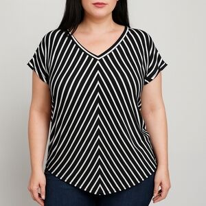 Cristina B Stylish Black and White Striped Short Sleeve Top Casual Size XL